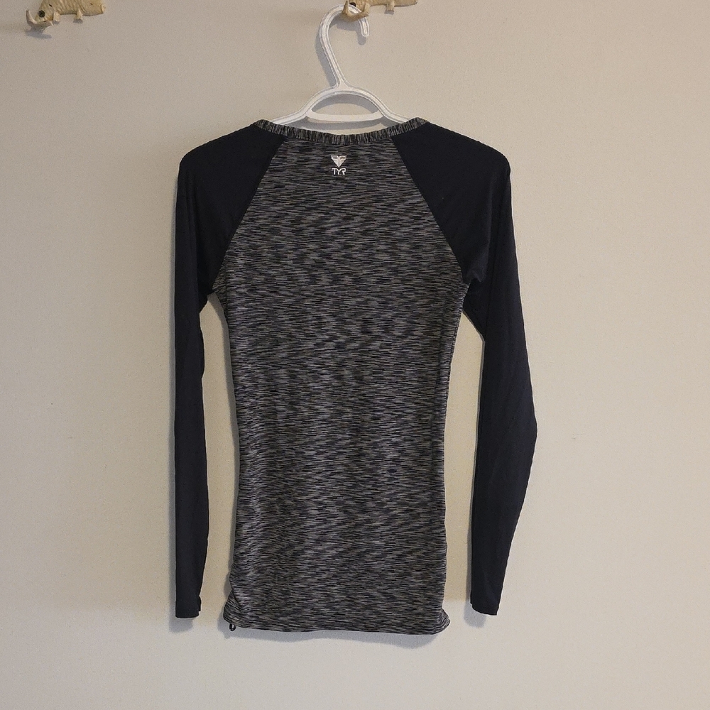 TYR WOMENS RASHGUARD - Picture 7 of 8